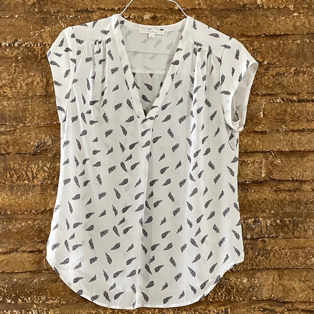 White Leaf Print Women's Top